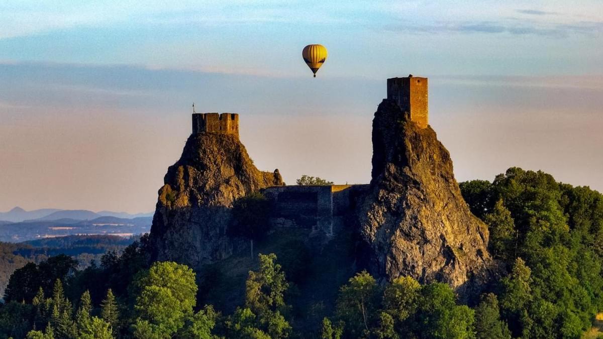 P&P Jicin Apartments - Soukrome 2-3 Luzkove Pokoje S Vlastni Kuchyni A Koupelnou Экстерьер фото